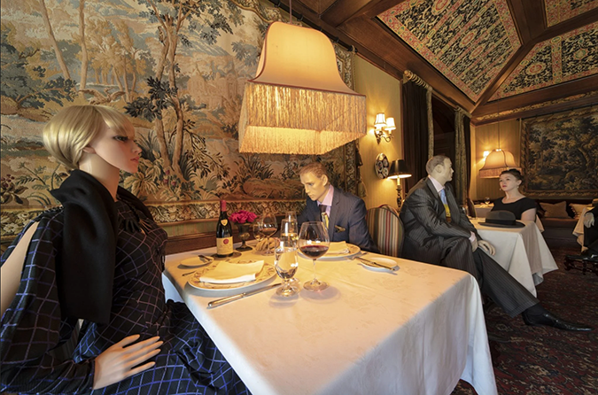 Mannequin Diners: Ideal Fashion Ambassadors?